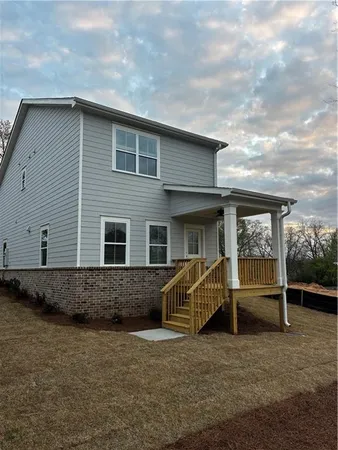 $3,000 | 194 Summit Avenue Southeast, Marietta, GA 30060