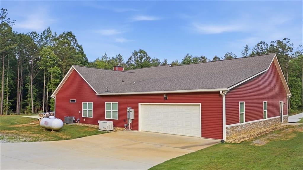 1950 East Church Road Buchanan, GA 30113 - Photo 7 of 40