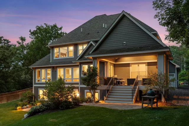 $2,495,000 | 2890 Ella Lane, Minnetonka, MN 55305