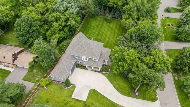 $2,495,000 | 2890 Ella Lane, Minnetonka, MN 55305