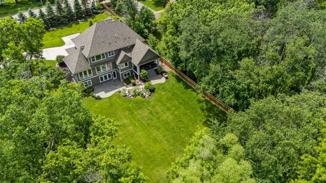 $2,495,000 | 2890 Ella Lane, Minnetonka, MN 55305