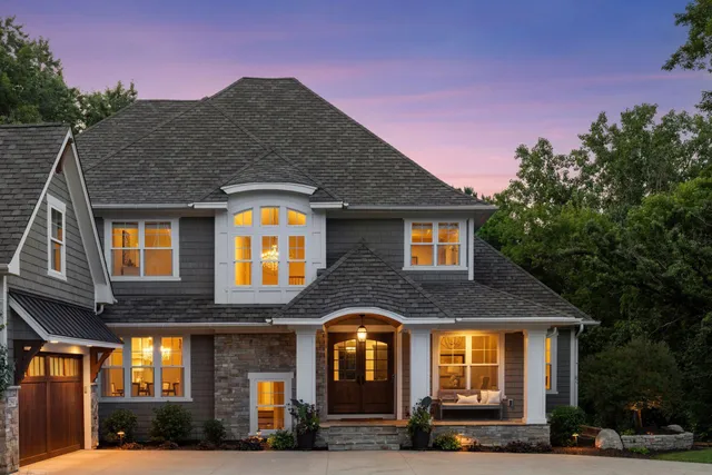 $2,495,000 | 2890 Ella Lane, Minnetonka, MN 55305