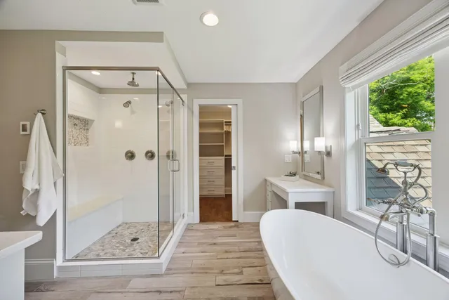 $2,495,000 | 2890 Ella Lane, Minnetonka, MN 55305