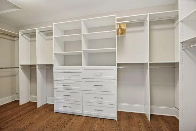 $2,495,000 | 2890 Ella Lane, Minnetonka, MN 55305