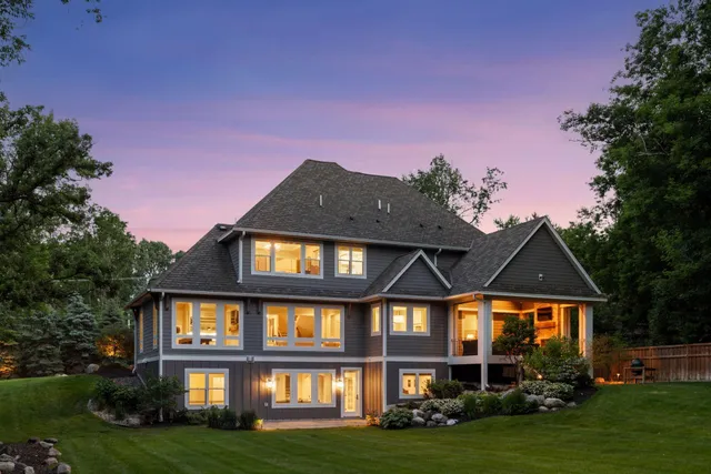 $2,495,000 | 2890 Ella Lane, Minnetonka, MN 55305