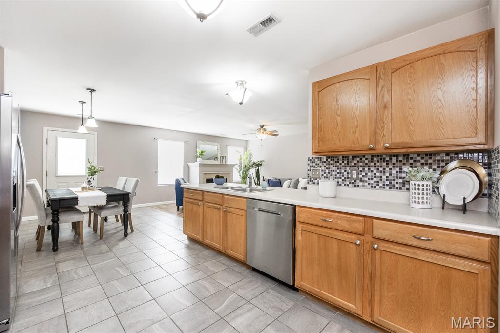 641 Fallen Timber Lane Mascoutah, IL 62258 - Photo 12 of 28 Gallery Image 12