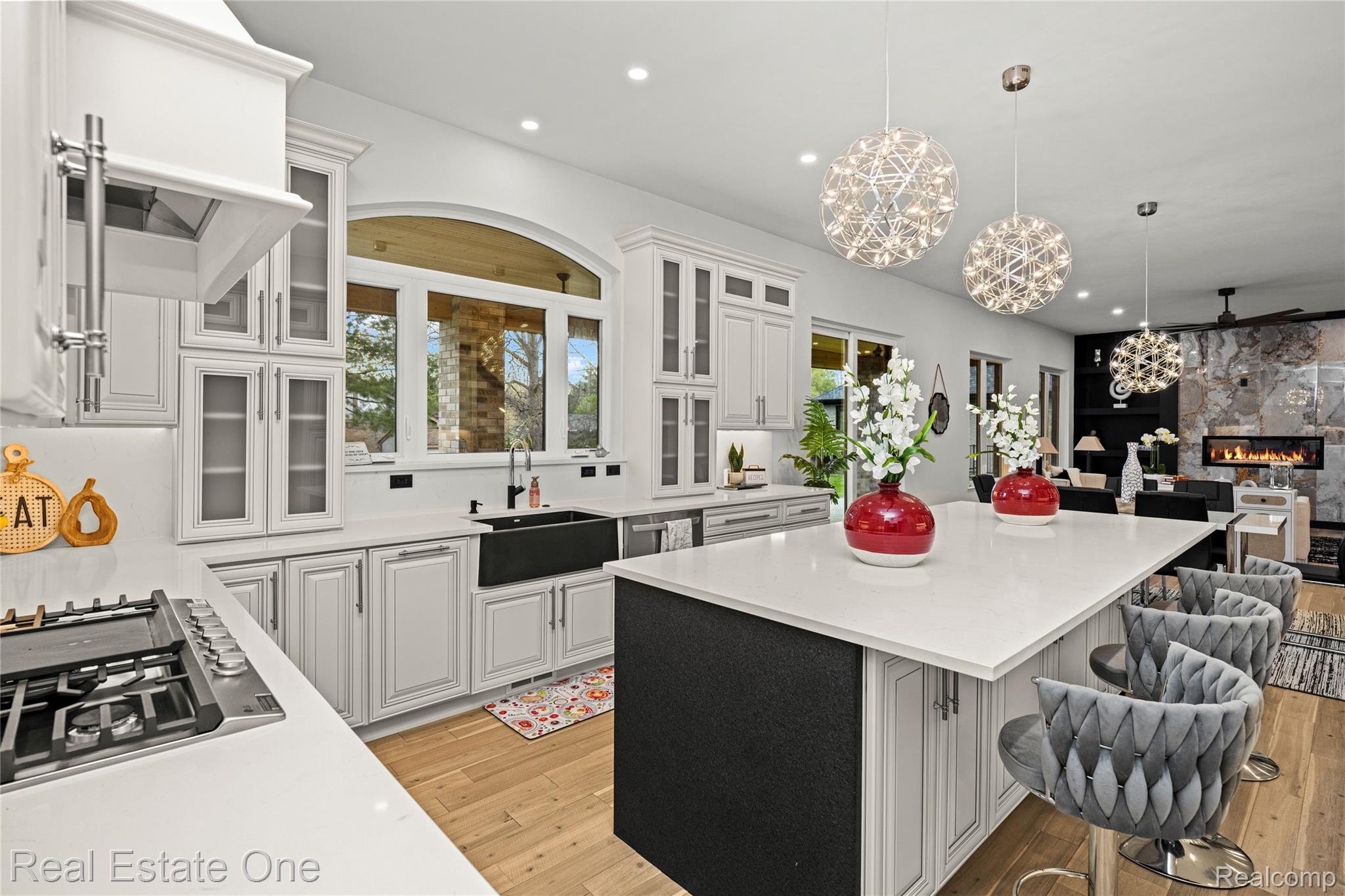 5321 Rochester Road Troy, MI 48085 - Photo 14 of 69 5321 Rochester - OnDemand Pix Photography (11).jpg