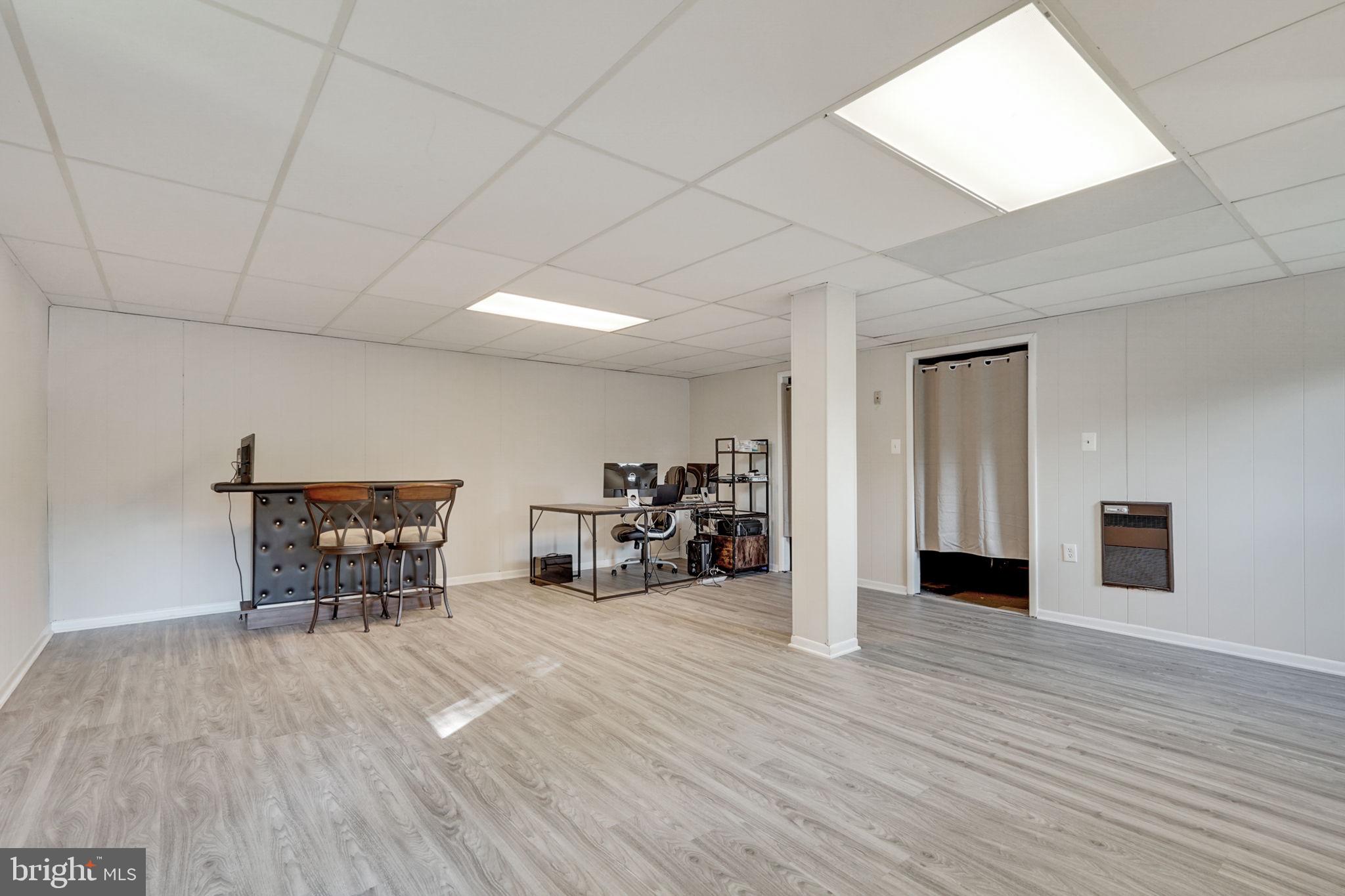 6369 Edsall Road Alexandria, VA 22312 - Photo 23 of 33 a view of a room with gym equipment