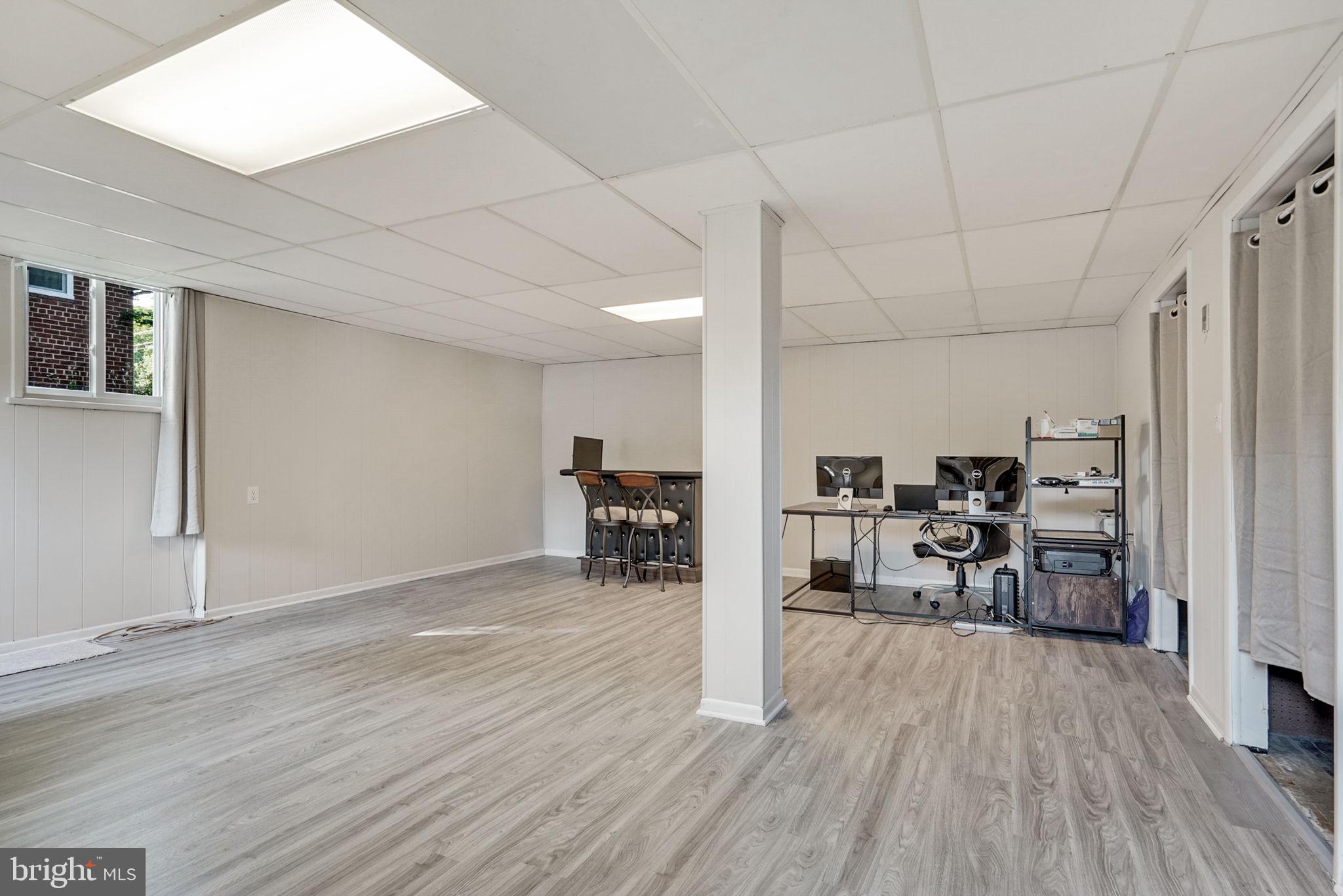 6369 Edsall Road Alexandria, VA 22312 - Photo 25 of 33 a view of a room with a wooden floor
