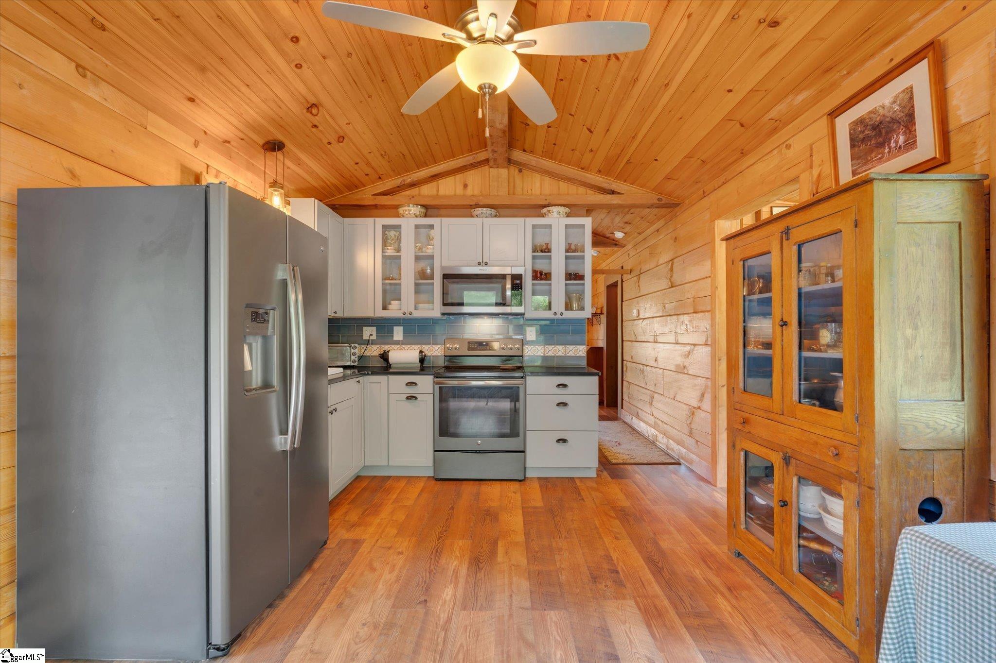 2811 Saluda Dam Road Easley, SC 29640 - Photo 12 of 33