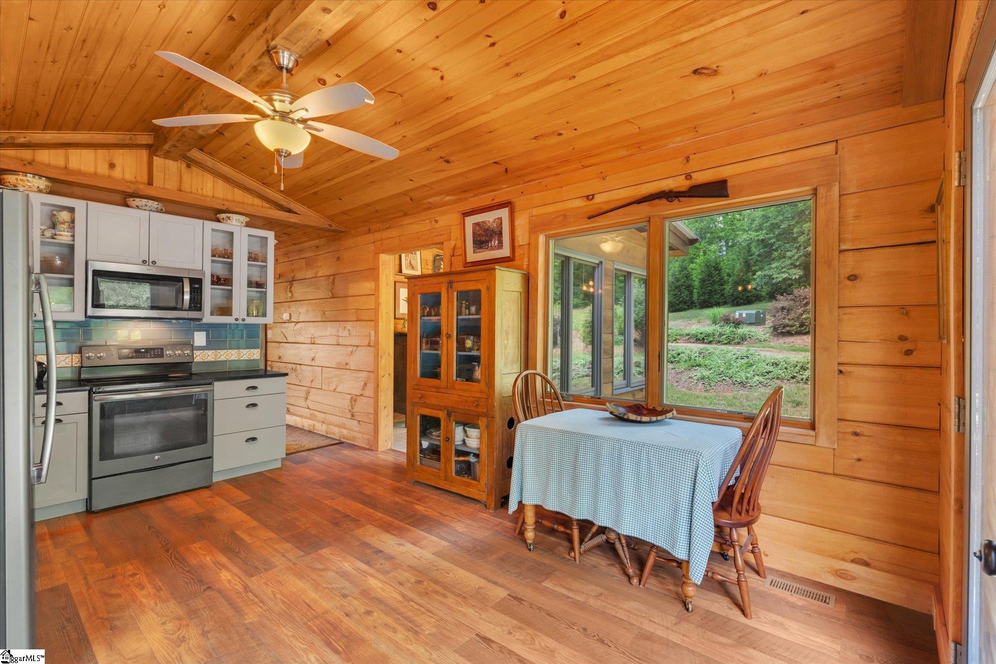 2811 Saluda Dam Road Easley, SC 29640 - Photo 10 of 33