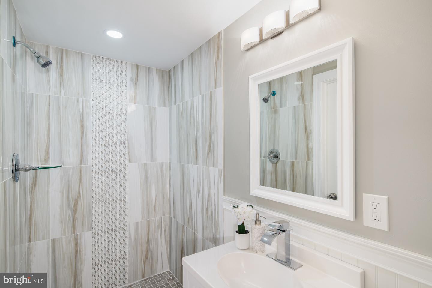 7414 Sommers Road Philadelphia, PA 19138 - Photo 16 of 27 Gallery Image 16