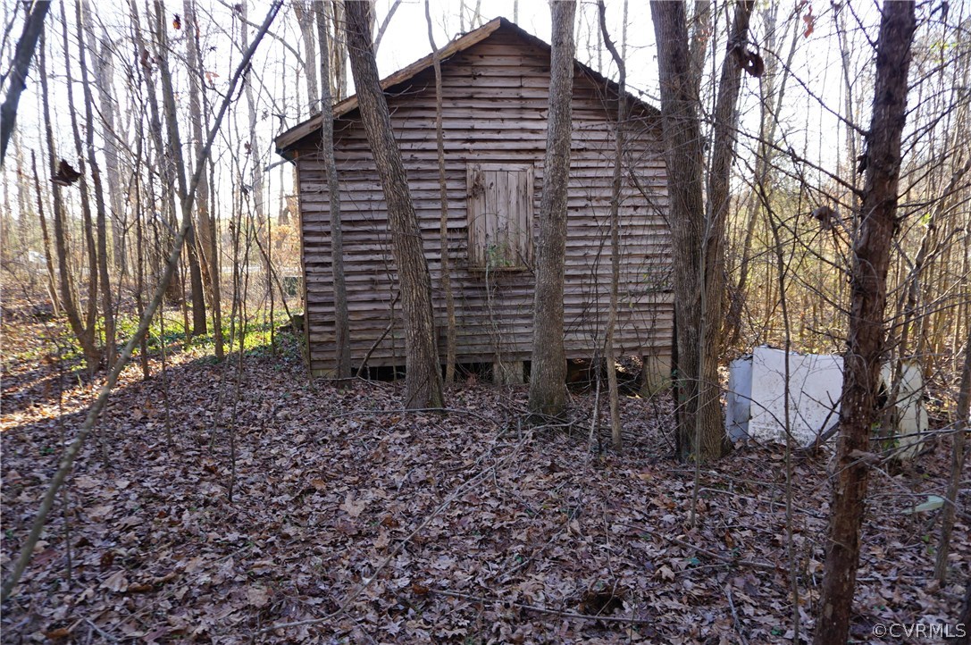 Xx Old Nottoway Road Blackstone, VA 23824 - Photo 5 of 9 a backyard of a house with lots of green space