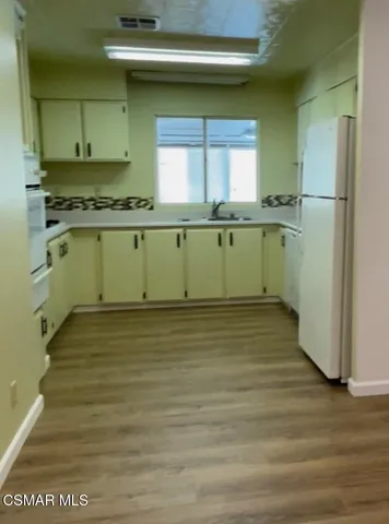 $211,000 | 4160 Petit Drive, Unit 39, Oxnard, CA 93033