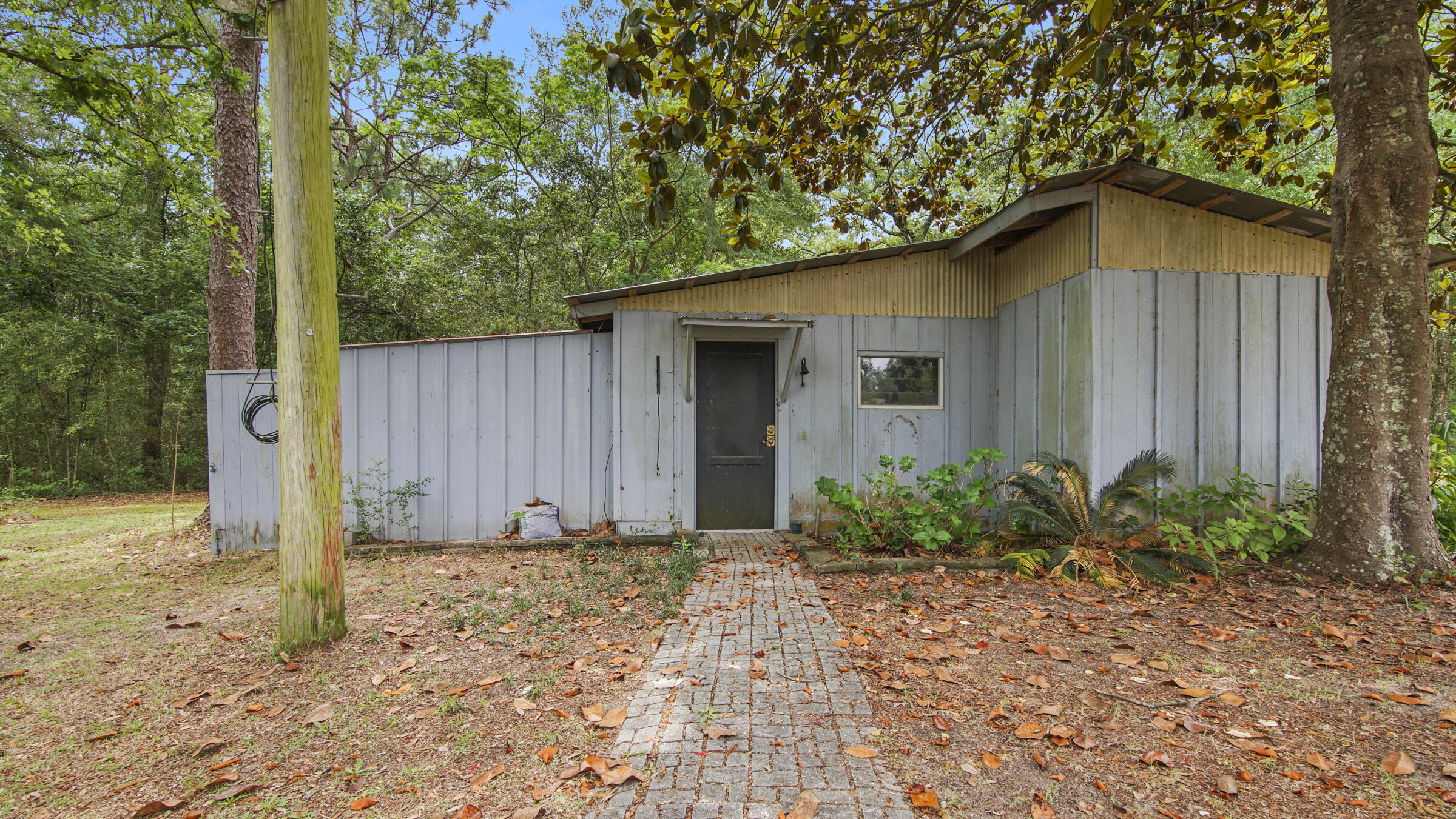 103 Pretty Pond Lane DeFuniak Springs, FL 32433 - Photo 41 of 45 WORKSHOP/BARN