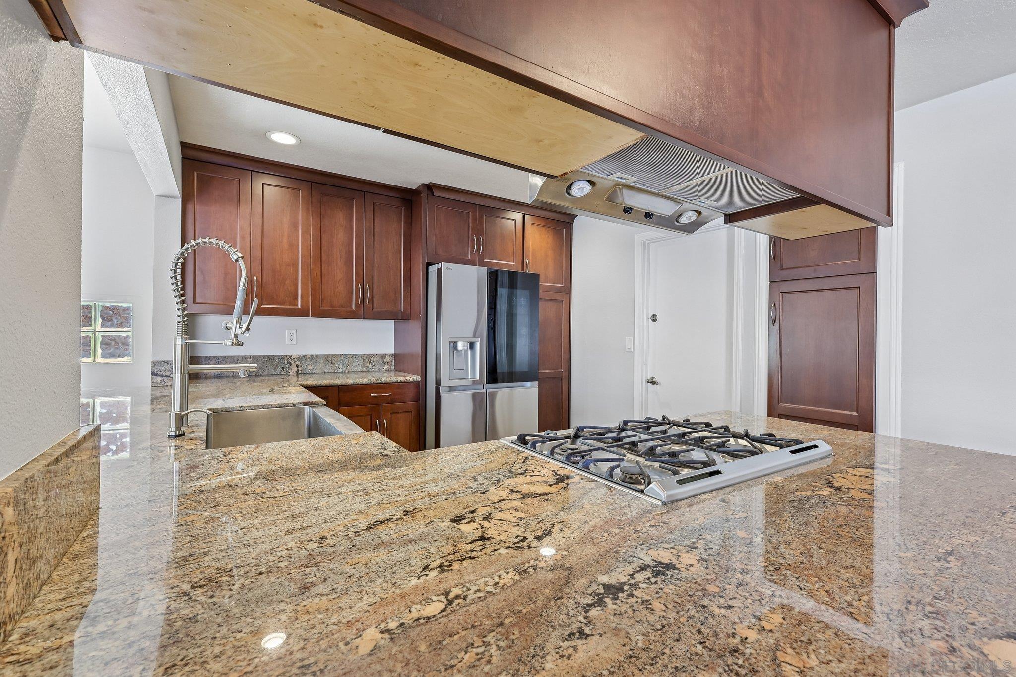 9308 Lake Canyon Road Santee, CA 92071 - Photo 5 of 47 Gallery Image 5