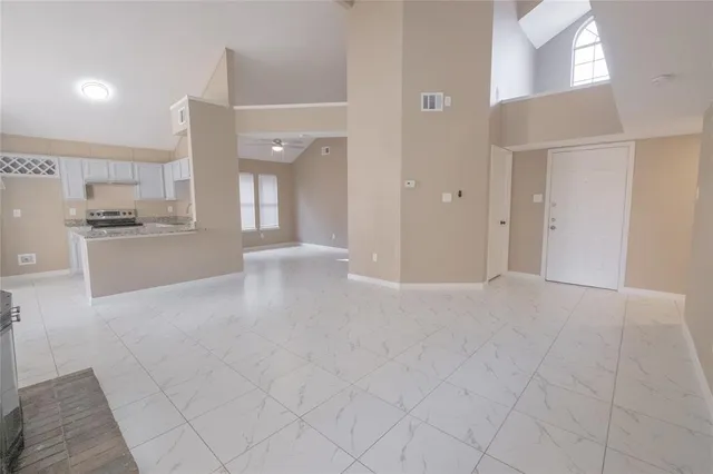 $1,950 | 8405 O Hara Lane, Fort Worth, TX 76123