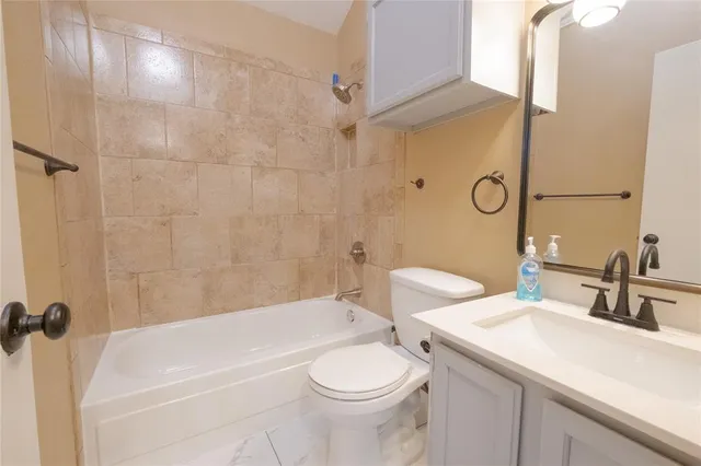 $1,950 | 8405 O Hara Lane, Fort Worth, TX 76123