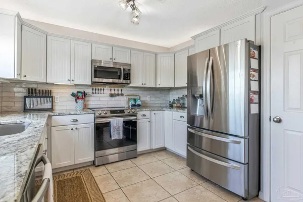 $405,000 | 1089 Lionsgate Lane, Gulf Breeze, FL 32563