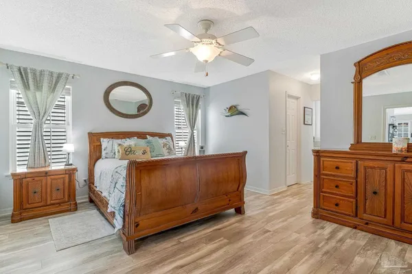 $405,000 | 1089 Lionsgate Lane, Gulf Breeze, FL 32563