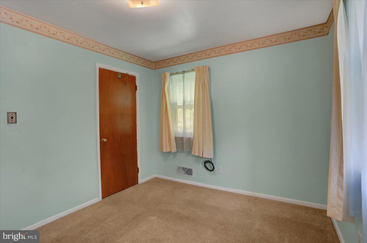 907 Cherokee Trail Frederick, MD 21701 - Photo 15 of 34 a view of an empty room