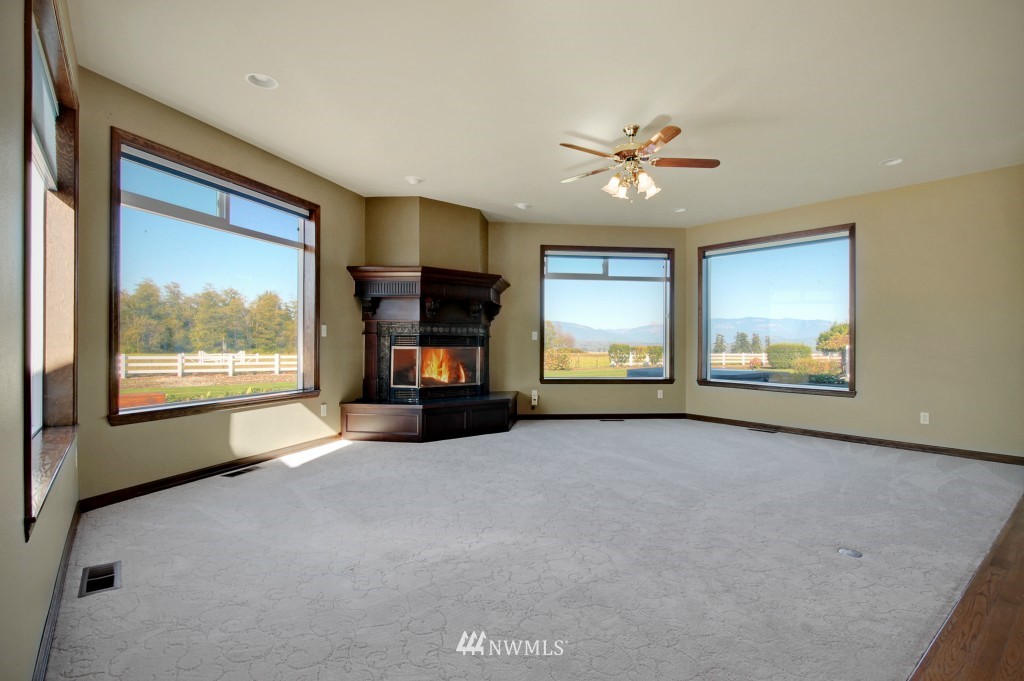 9867 Windy Ridge Lane Bow, WA 98232 - Photo 3 of 15 Gallery Image 3