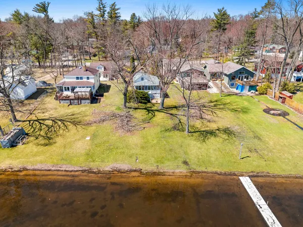$375,000 | N5996 Lake Drive, Shawano, WI 54166
