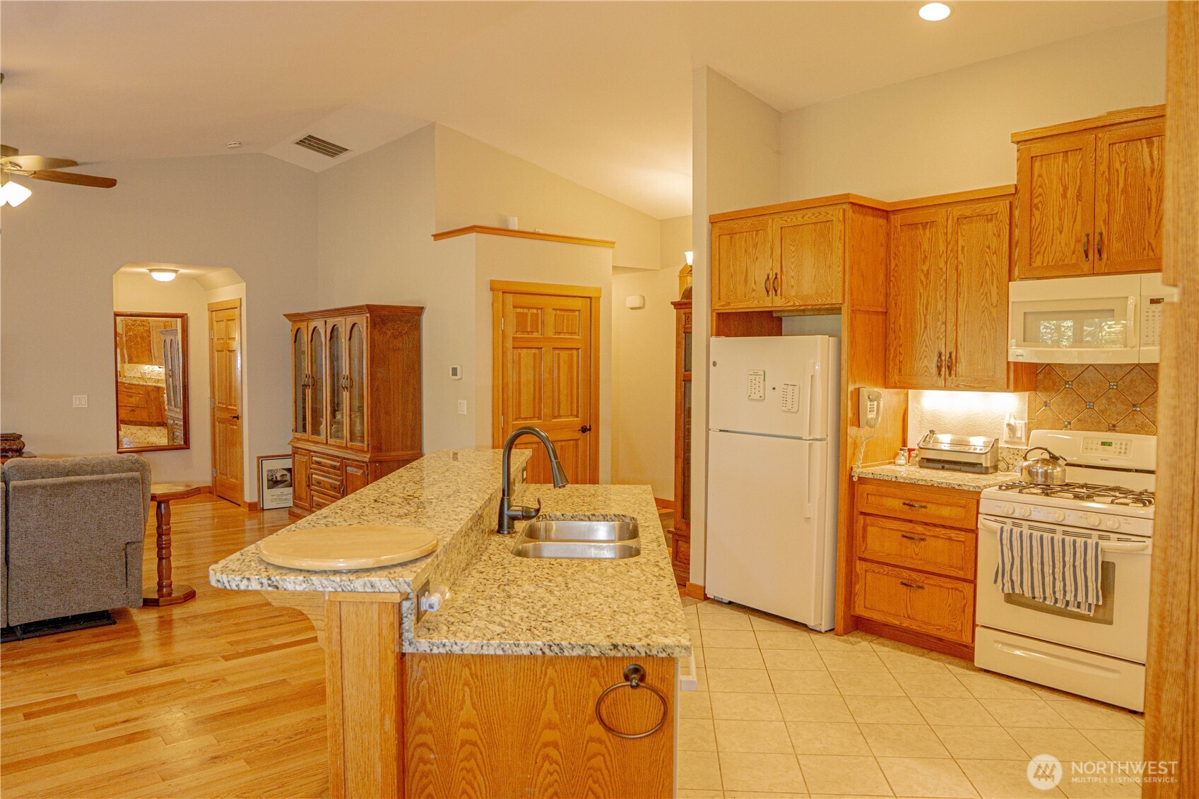 440 West Silberhorn Road Sequim, WA 98382 - Photo 13 of 40 Gallery Image 13