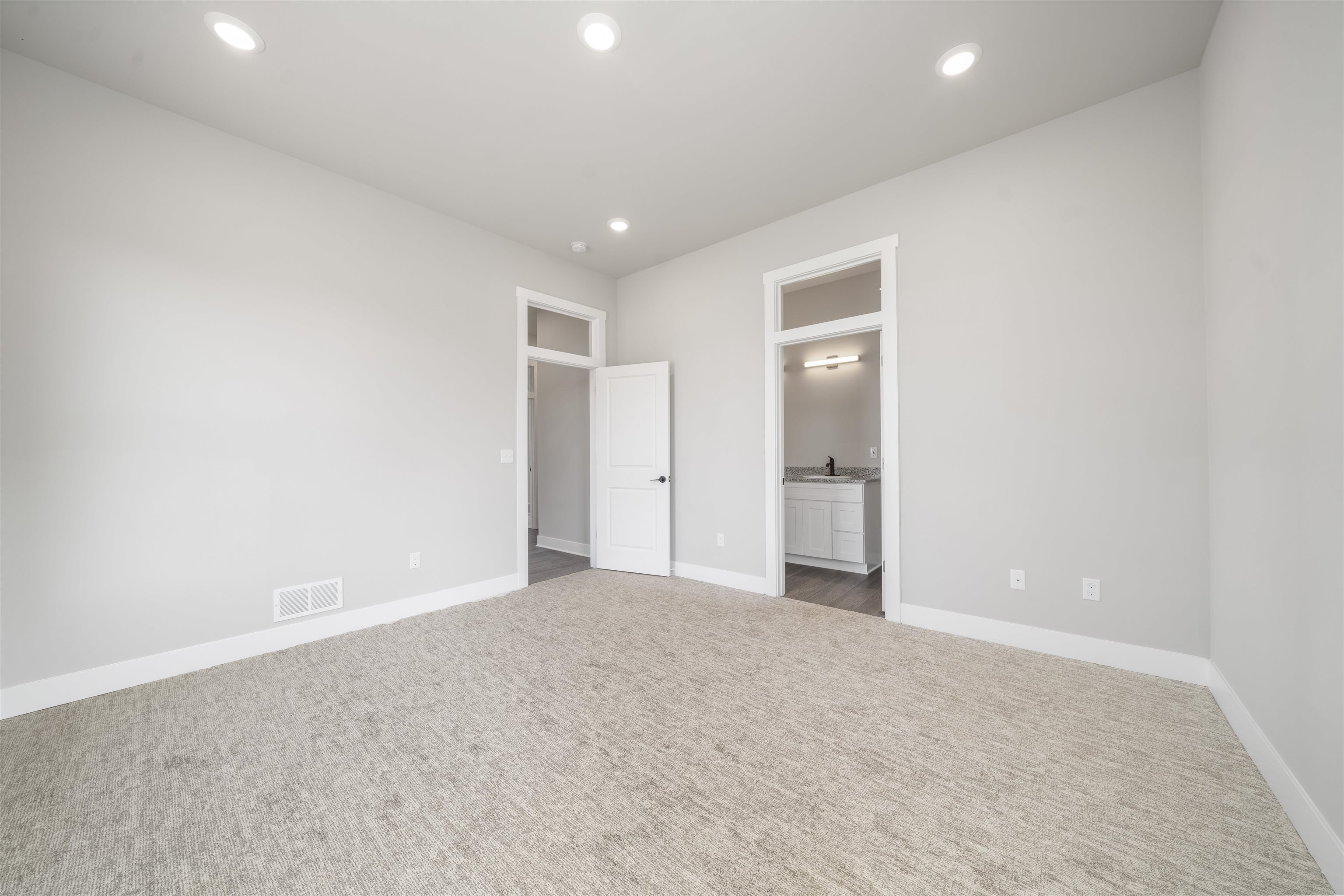 9639 Lismore Road Roscoe, IL 61073 - Photo 16 of 20 Gallery Image 16