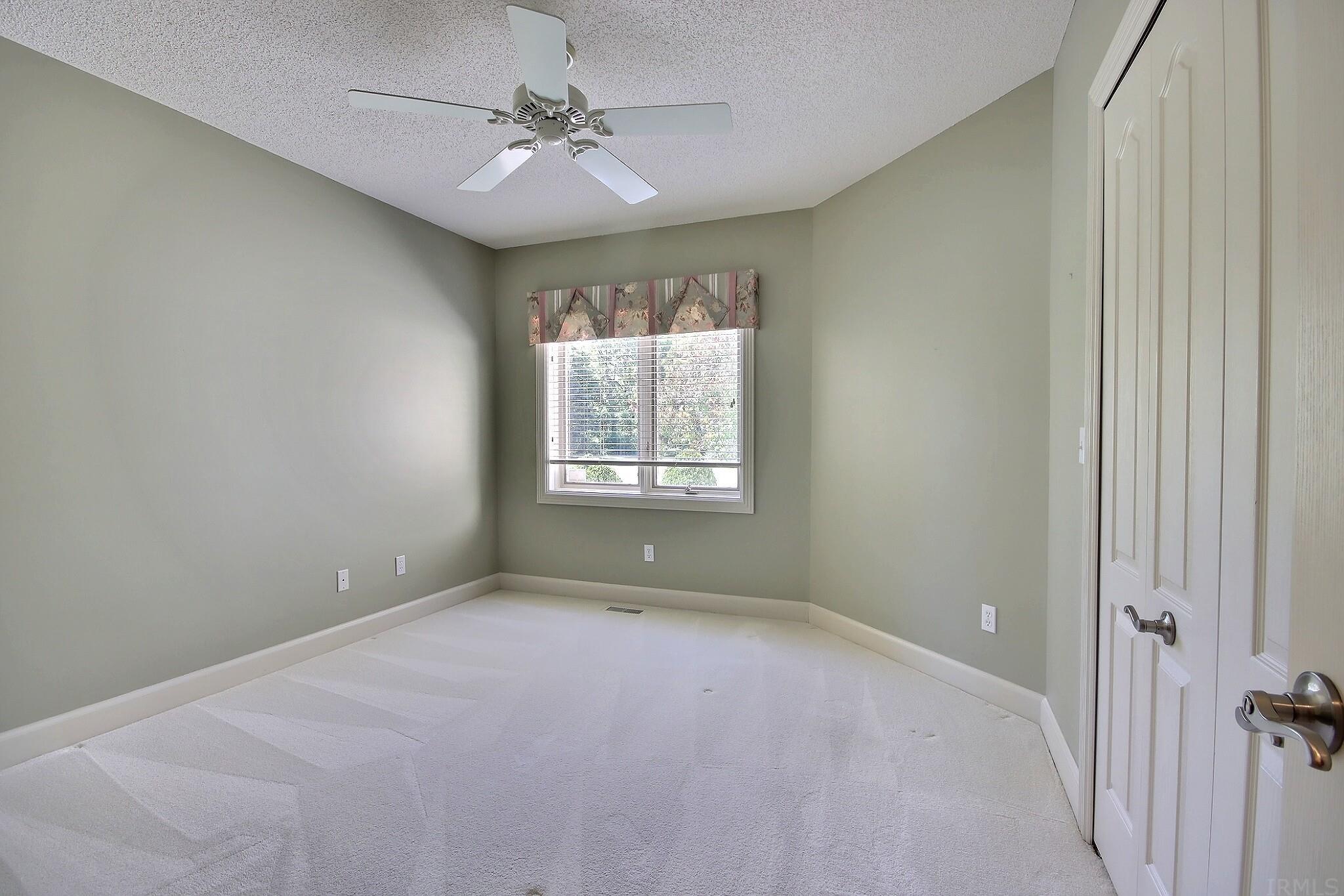 11033 Wheelock Road Fort Wayne, IN 46835 - Photo 18 of 35