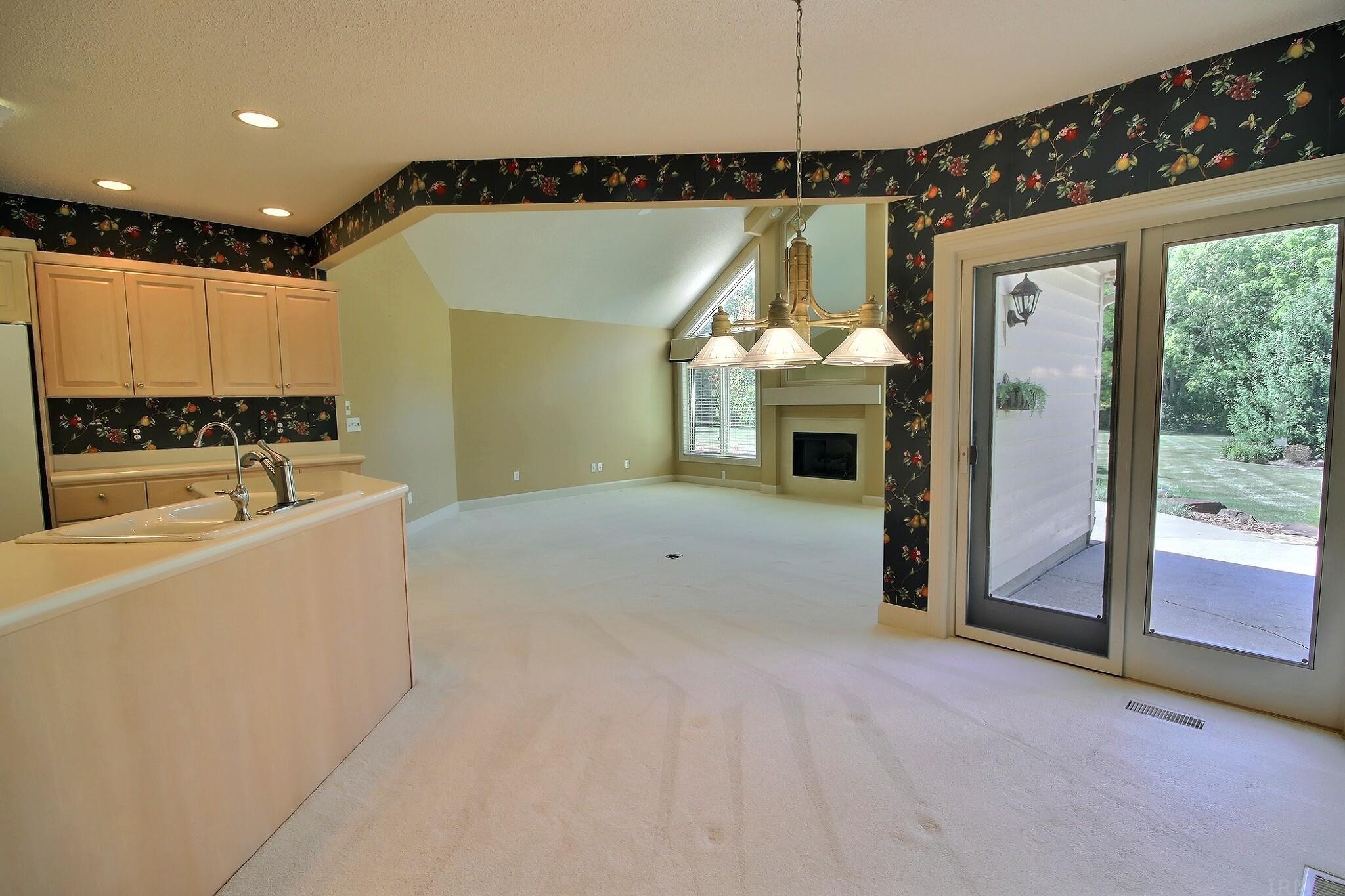 11033 Wheelock Road Fort Wayne, IN 46835 - Photo 10 of 35