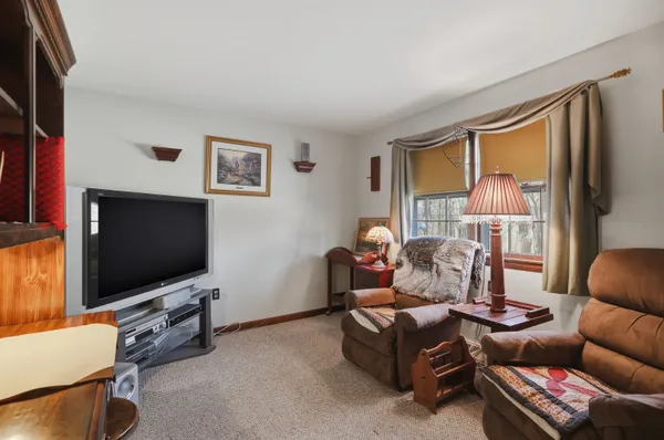 $429,000 | 115 Fordway Extension, Derry, NH 03038