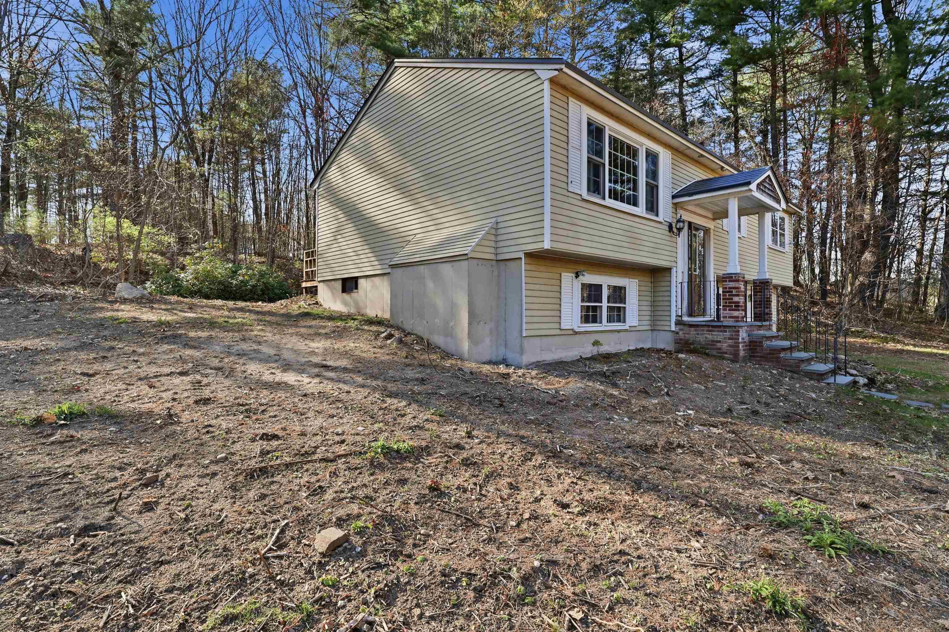 115 Fordway Extension Derry, NH 03038 - Photo 3 of 22