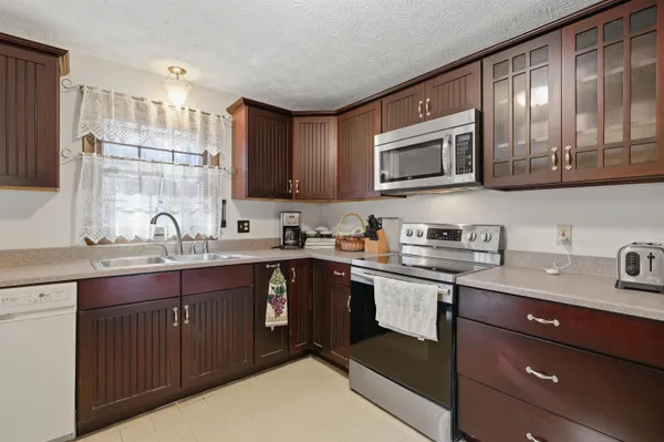 $429,000 | 115 Fordway Extension, Derry, NH 03038