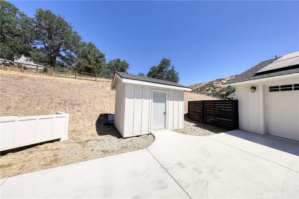 25904 Bear Valley Road Tehachapi, CA 93561 - Photo 63 of 66