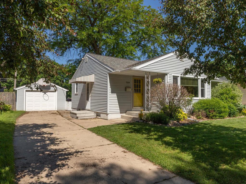709 17th Avenue Northeast Rochester, MN 55906 - Photo 1 of 1