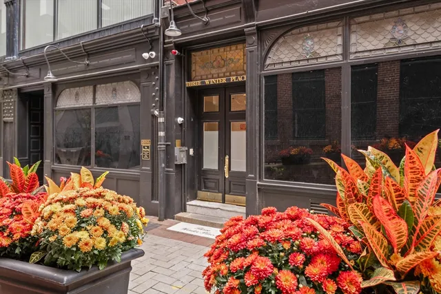 $2,499,000 | 1-3 Winter Place, Unit 3, Boston, MA 02108
