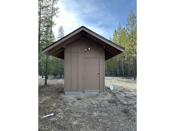 $339,900 | 2 2 Rivers Road, Unit TL 3300, Crescent Lake, OR 97733