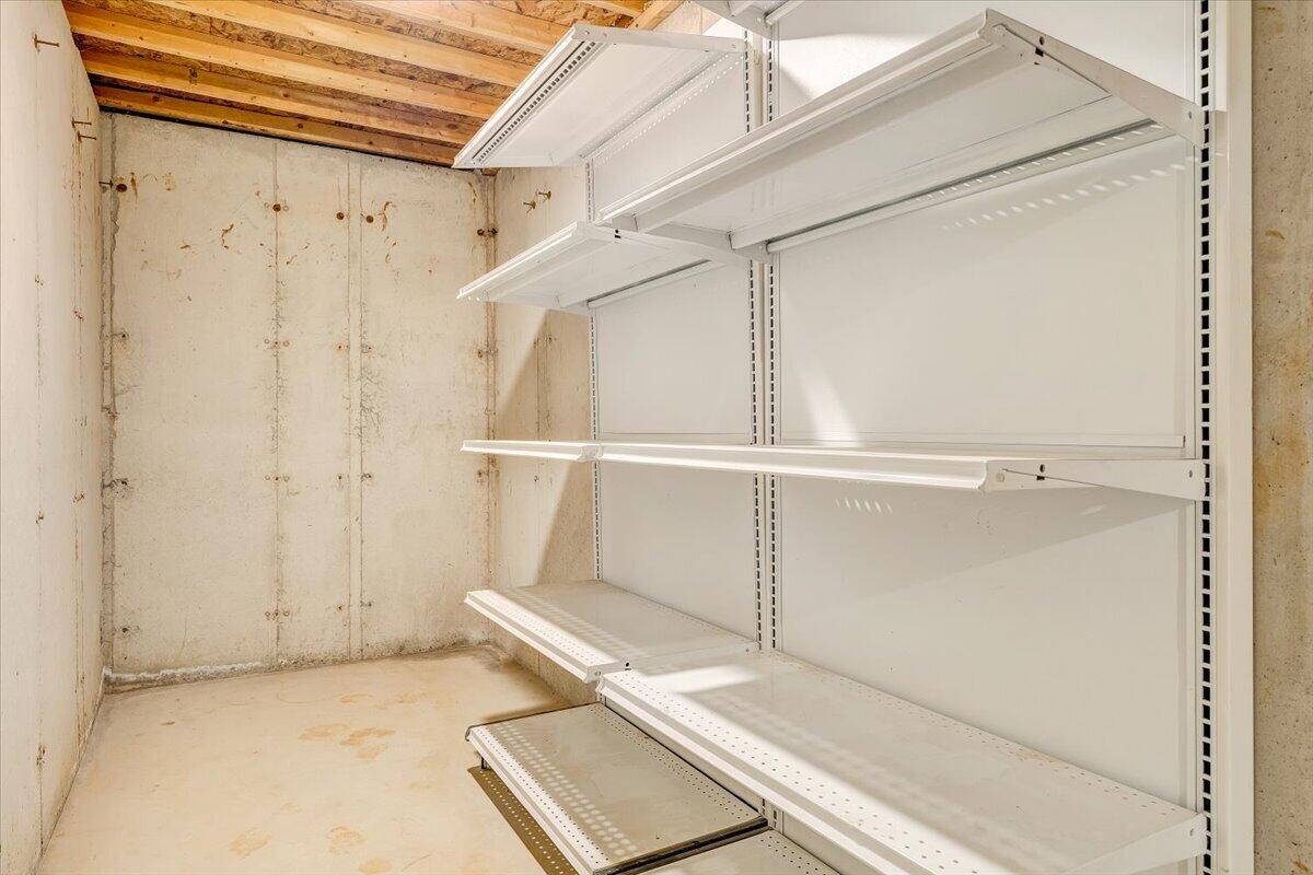 856 Ridge Mountain Drive Boones Mill, VA 24065 - Photo 52 of 66 a view of room with window