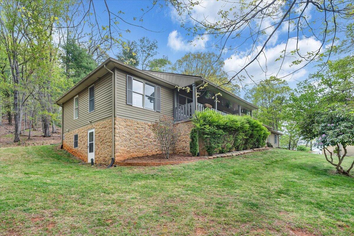 856 Ridge Mountain Drive Boones Mill, VA 24065 - Photo 63 of 66 71-MIB01119