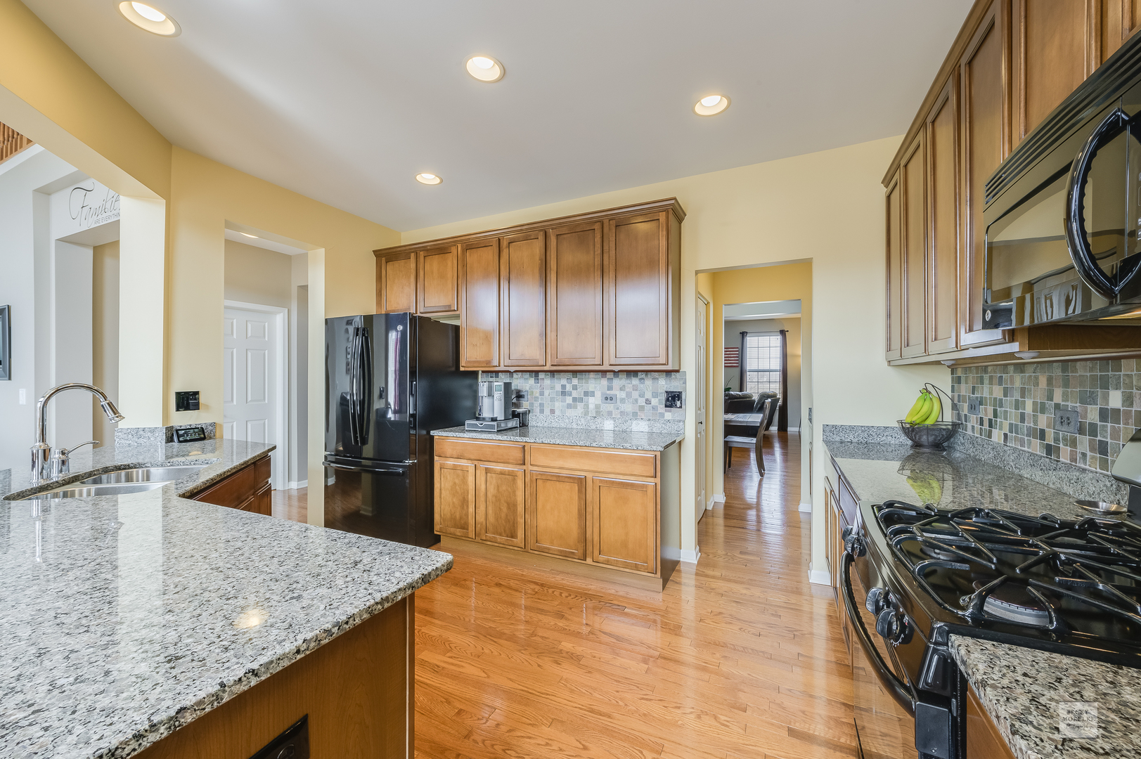 1181 Mariemont Road Sugar Grove, IL 60554 - Photo 12 of 37