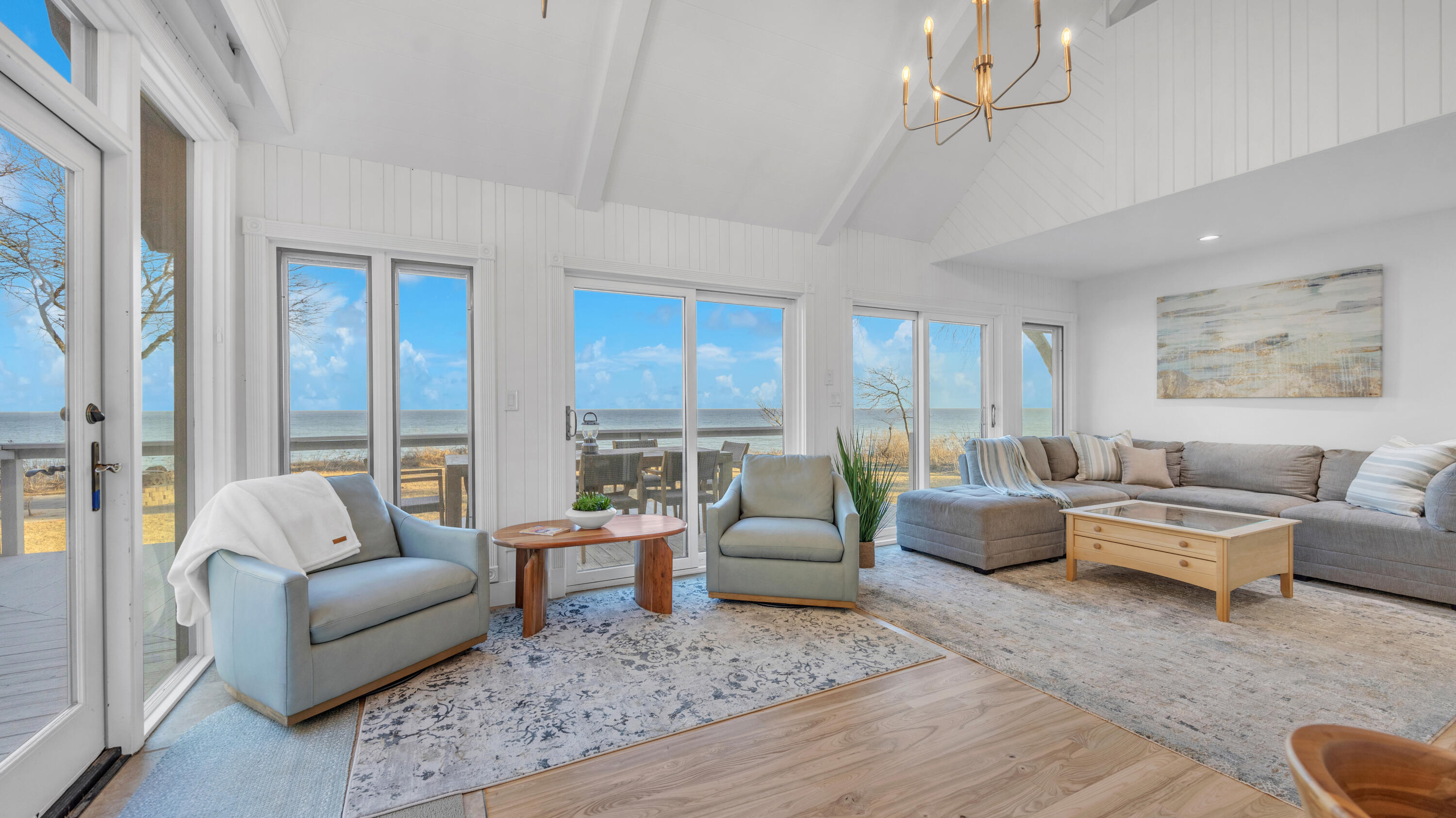 12435 Lakeshore Road Centerville, WI 53015 - Photo 9 of 56 Living