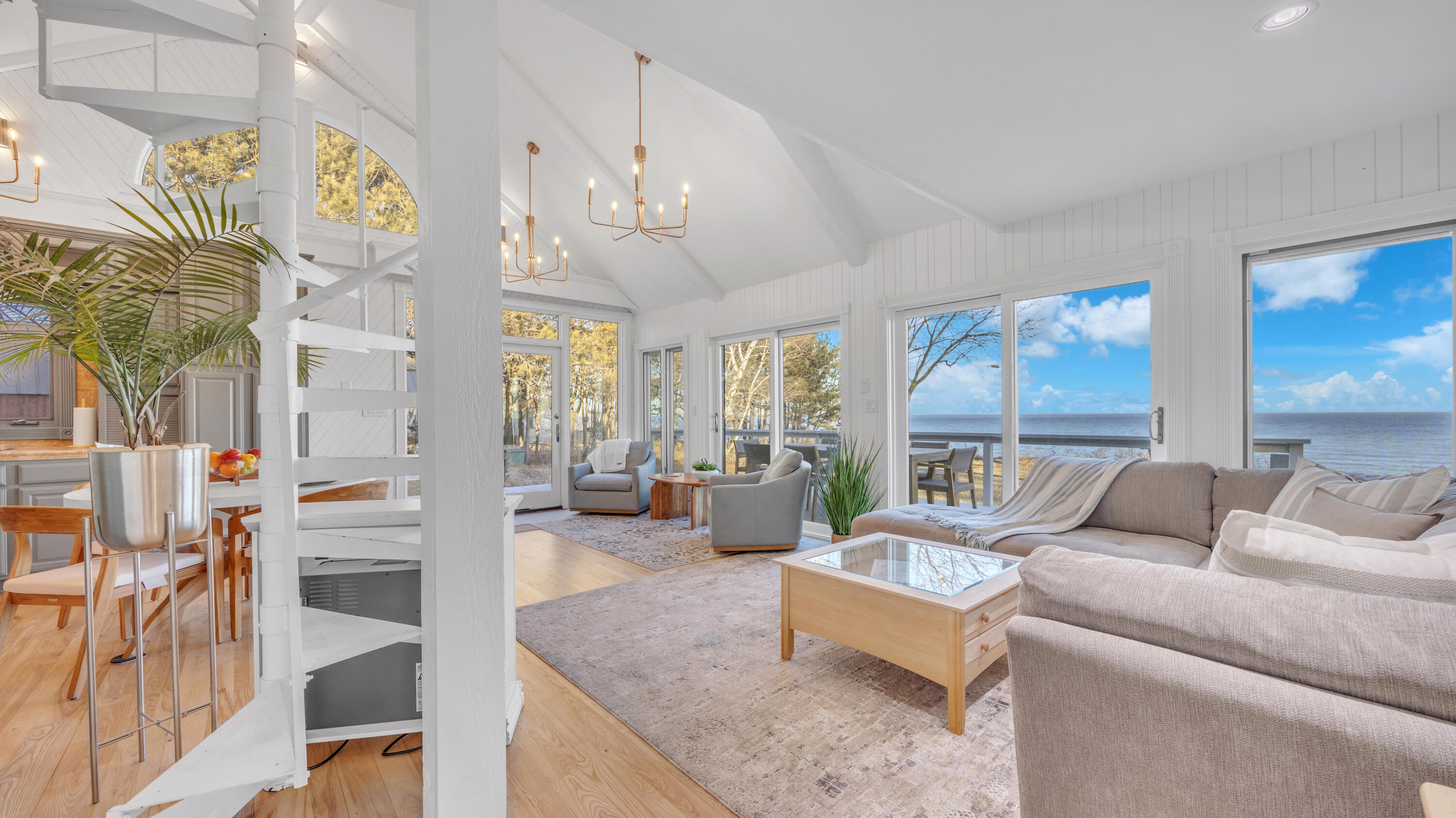 12435 Lakeshore Road Centerville, WI 53015 - Photo 5 of 56 Living Room