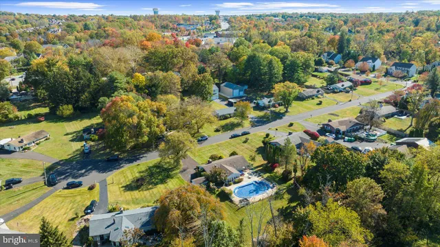 $440,000 | 6 Lantern Lane, Lansdale, PA 19446