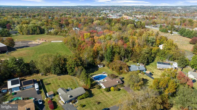 $440,000 | 6 Lantern Lane, Lansdale, PA 19446