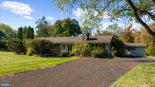 $440,000 | 6 Lantern Lane, Lansdale, PA 19446
