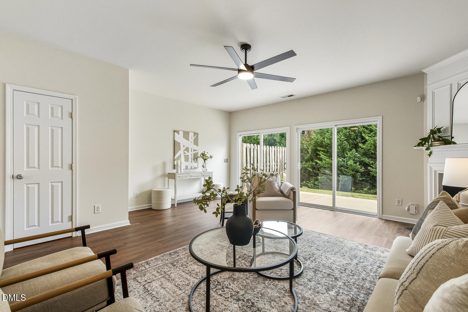 8143 Rhiannon Road Raleigh, NC 27613 - Photo 4 of 17 013