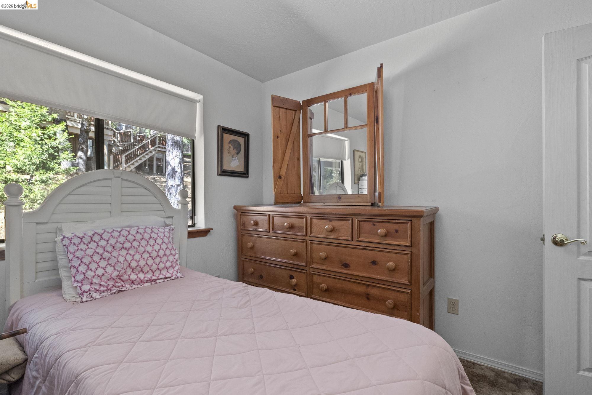24043 Hitching Post Road Sonora, CA 95370 - Photo 16 of 33
