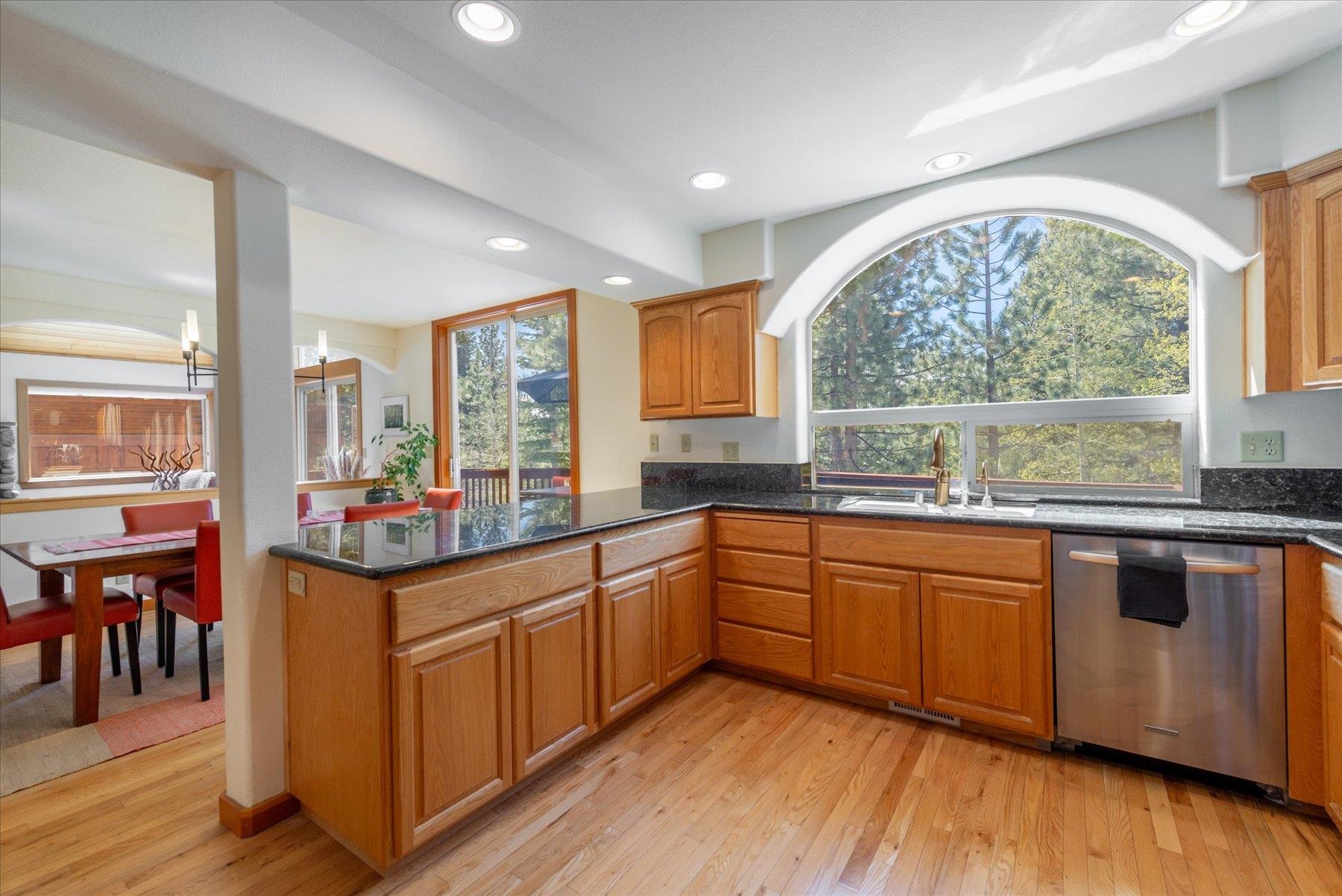 15284 Wolfgang Road Truckee, CA 96161 - Photo 12 of 28