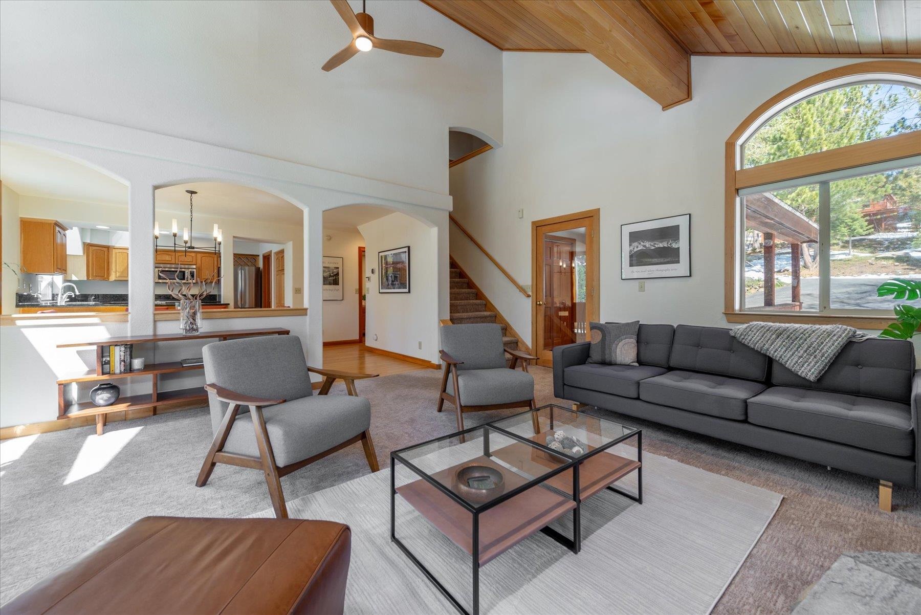 15284 Wolfgang Road Truckee, CA 96161 - Photo 9 of 28